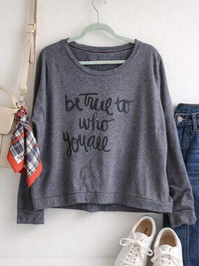 Blue Grey Graphic Top Soft Washed Long Sleeve Cropped Relaxed Medium